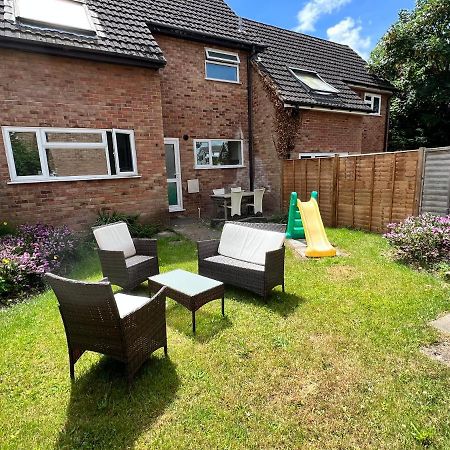 Modern House In The Heart Of The Lutterworth Villa Exterior foto